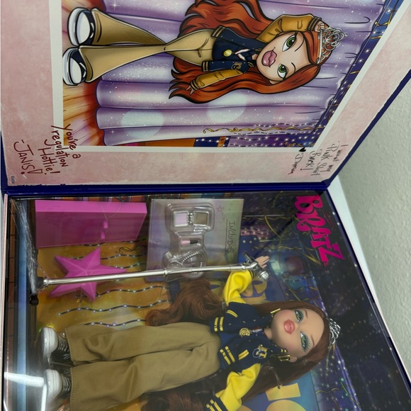 Bratz x Mean Girls Spring Fling Collection-CADY - Picture 3 of 7